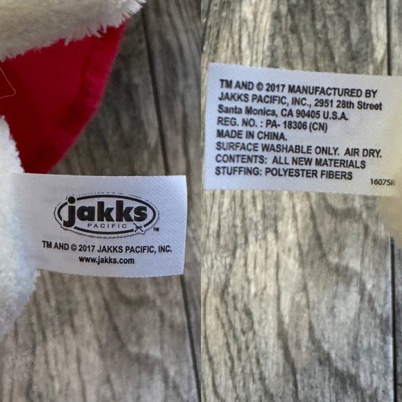 JAKKS Bull Dog Cream with Red Cape Soft Plush Animal Toy 10" x 9" - Picture 7 of 8